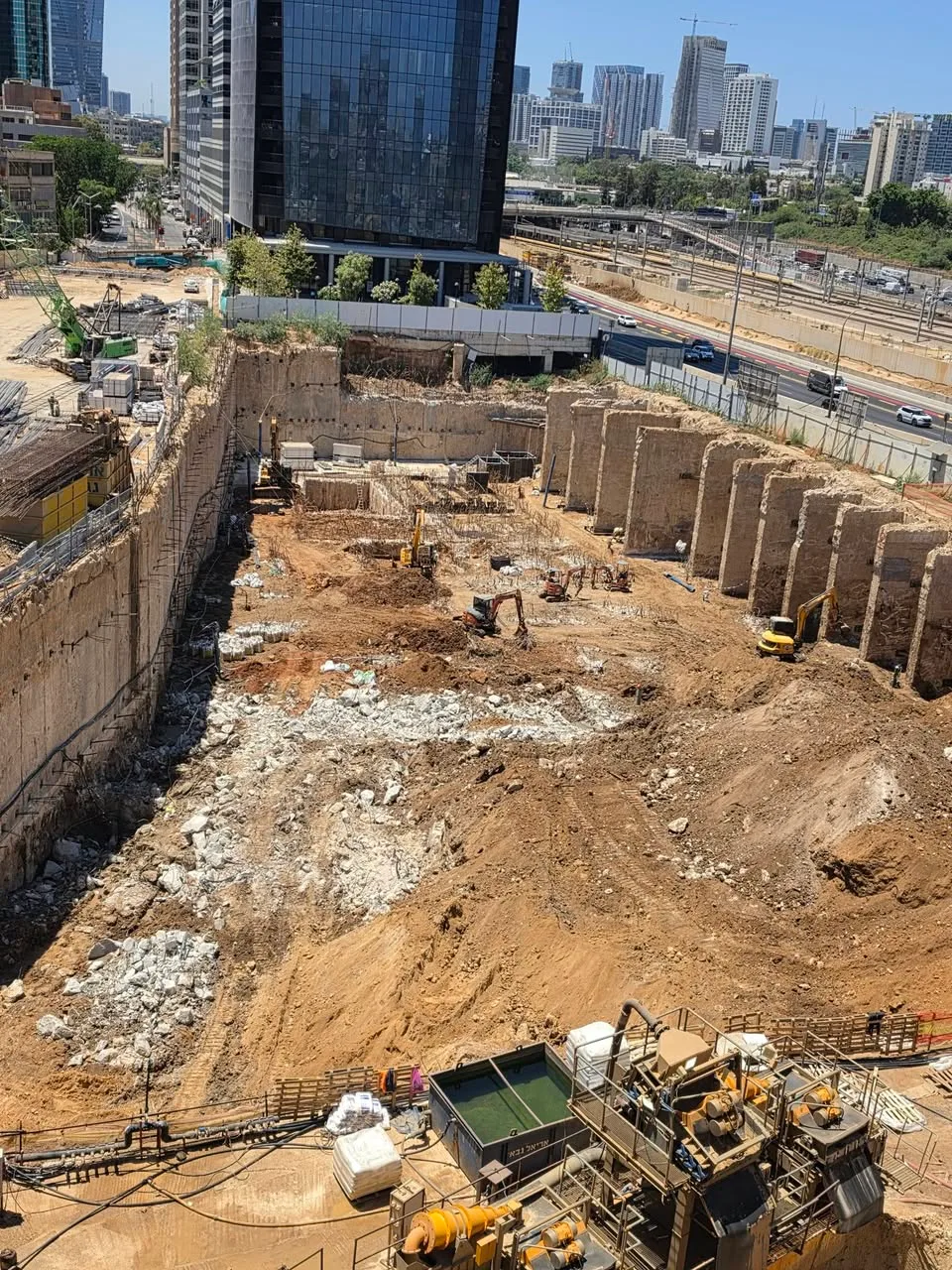 ורטיקל סיטי (Vertical City) — תמונה 3 מתוך 5